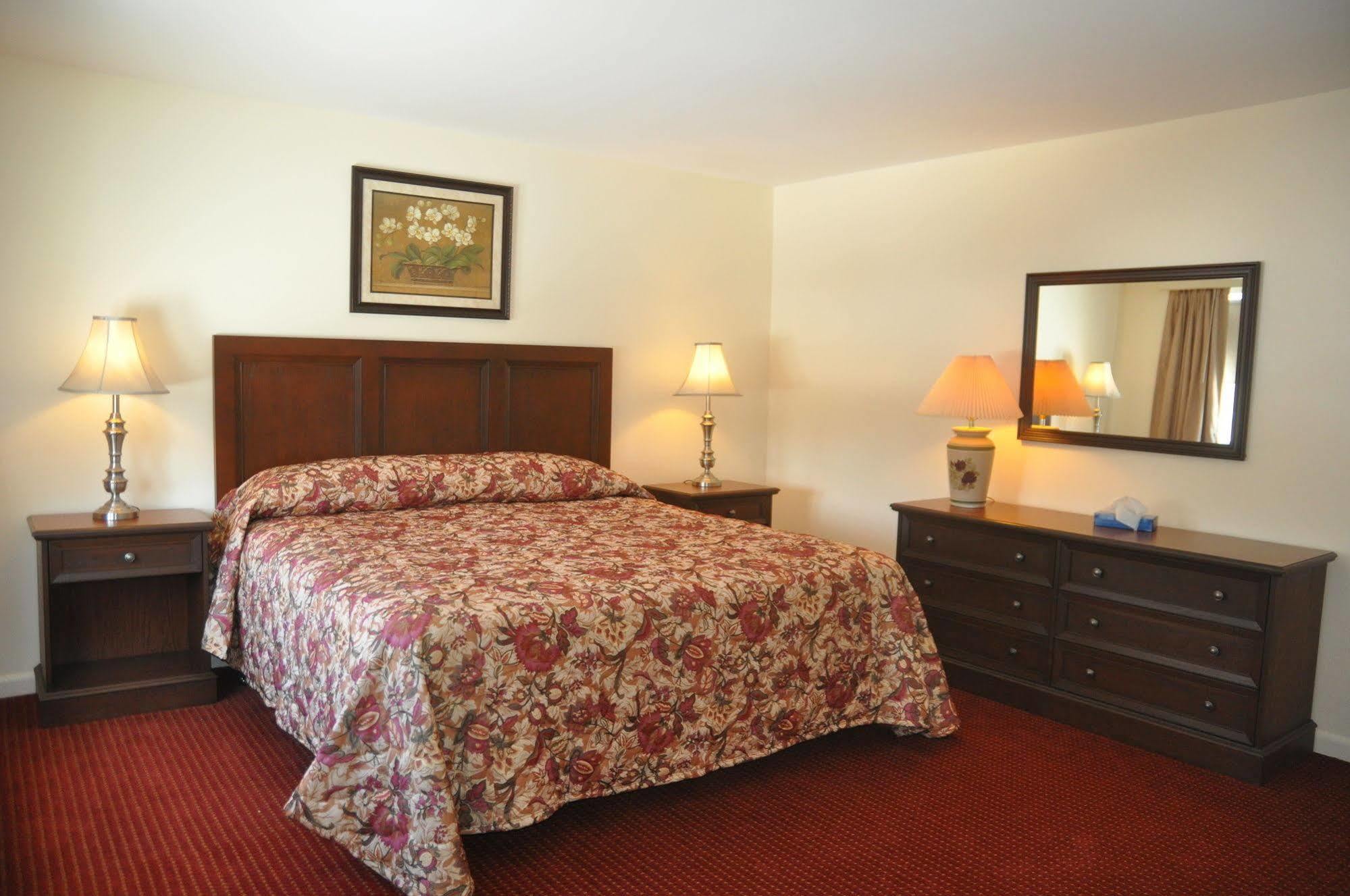 Blue Spruce Inn & Suites Valatie Buitenkant foto